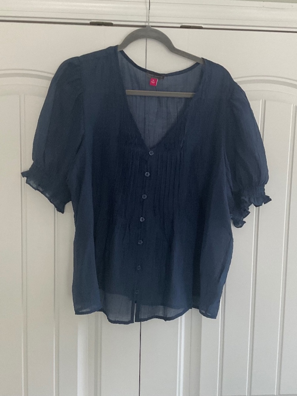 Vince Camuto Navy Pintuck Xlarge V-neck Blouse